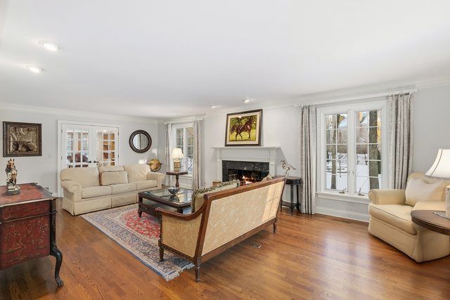 940 Mount Vernon Avenue, Lake Forest, IL 60045