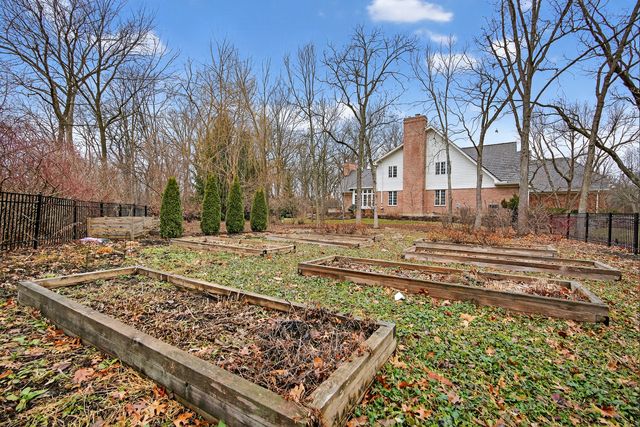 940 Mount Vernon Avenue, Lake Forest, IL 60045