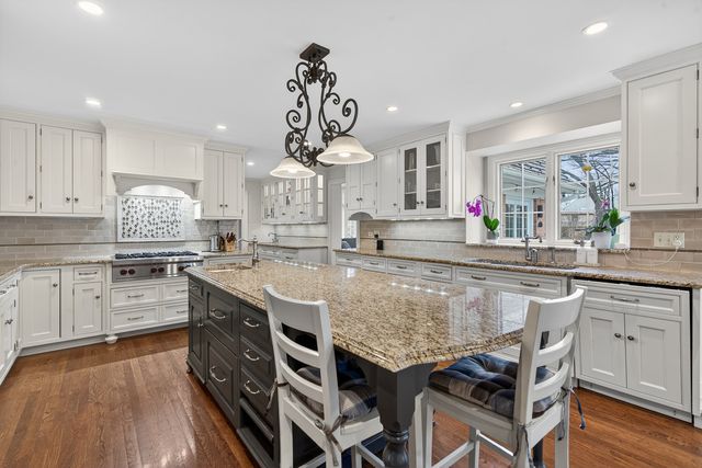 940 Mount Vernon Avenue, Lake Forest, IL 60045