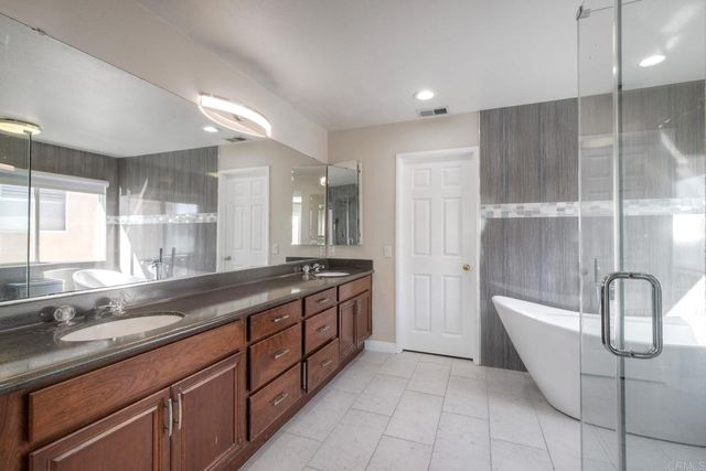690 Jay Court, San Marcos, CA 92069