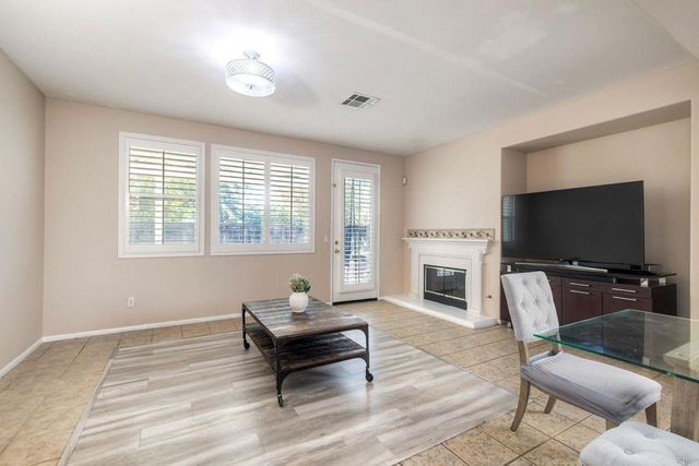 690 Jay Court, San Marcos, CA 92069