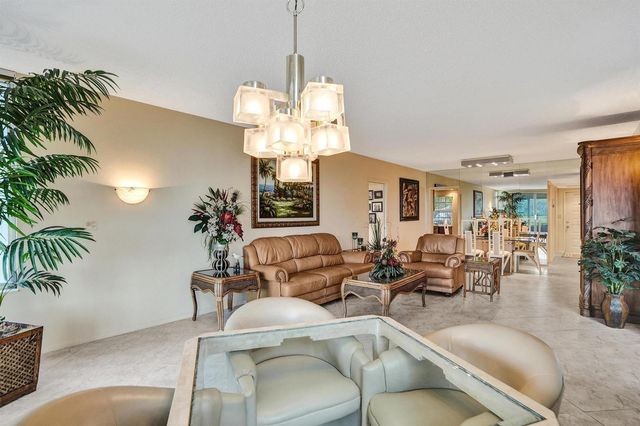 806 Cypress Boulevard 104, Pompano Beach, FL 33069