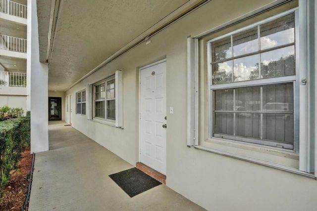 806 Cypress Boulevard 104, Pompano Beach, FL 33069