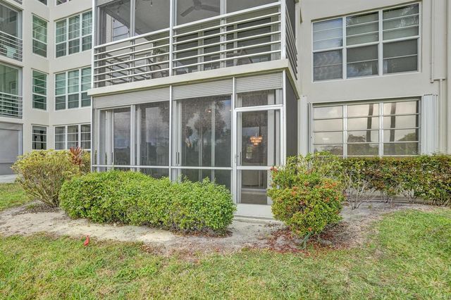 806 Cypress Boulevard 104, Pompano Beach, FL 33069