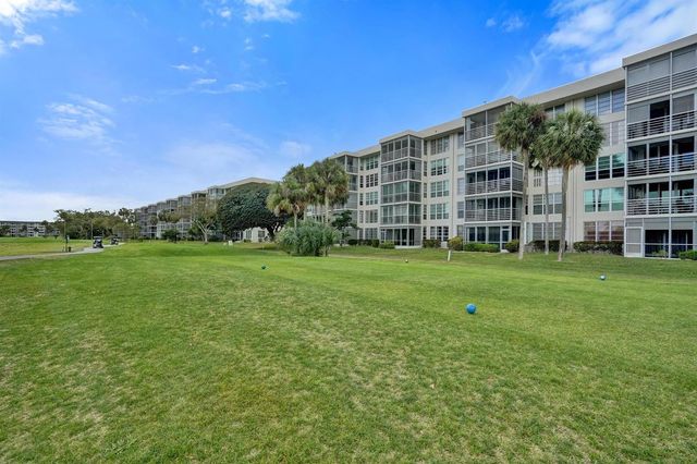 806 Cypress Boulevard 104, Pompano Beach, FL 33069