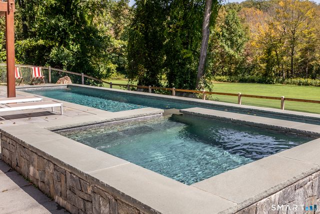 6 River Bend Lane, Sherman, CT 06784