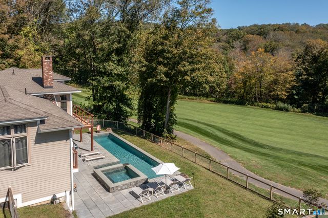 6 River Bend Lane, Sherman, CT 06784