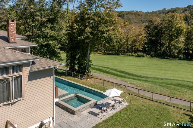 6 River Bend Lane, Sherman, CT 06784