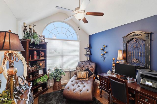 11001 Kaufman Farm Dr, Louisville, KY 40291