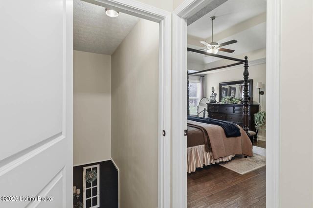 11001 Kaufman Farm Dr, Louisville, KY 40291