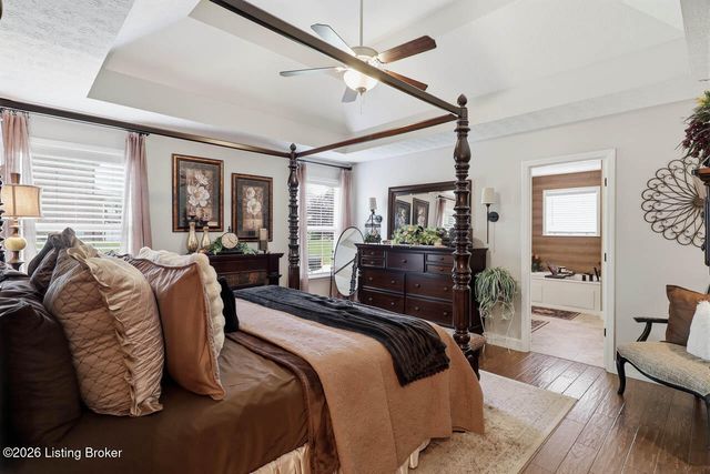 11001 Kaufman Farm Dr, Louisville, KY 40291