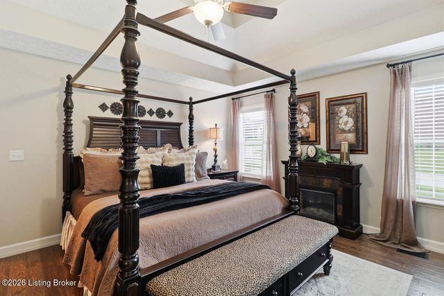 11001 Kaufman Farm Dr, Louisville, KY 40291