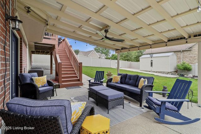 11001 Kaufman Farm Dr, Louisville, KY 40291
