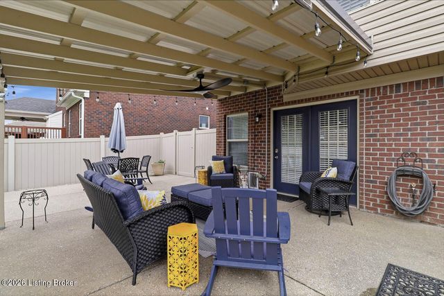 11001 Kaufman Farm Dr, Louisville, KY 40291