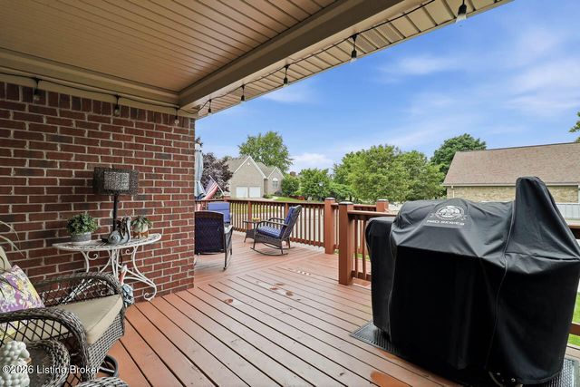 11001 Kaufman Farm Dr, Louisville, KY 40291