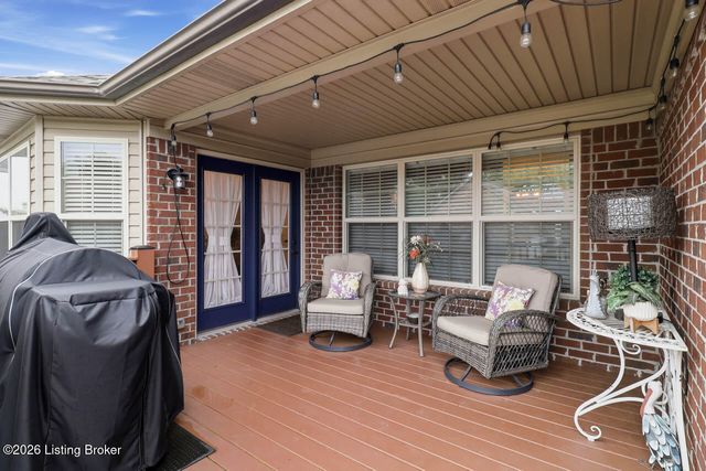 11001 Kaufman Farm Dr, Louisville, KY 40291