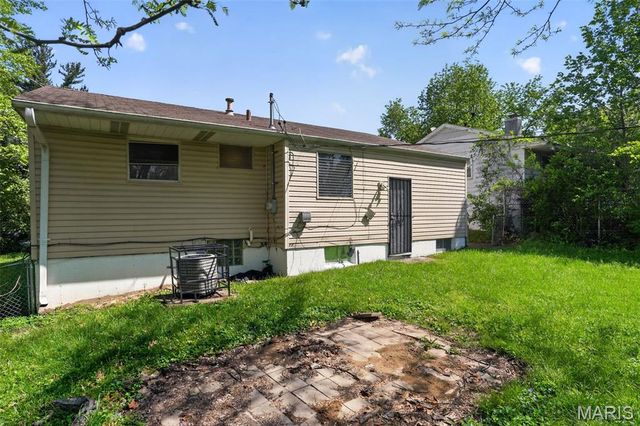 158 Monteith Circle, St Louis, MO 63137