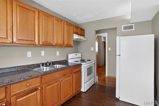 158 Monteith Circle, St Louis, MO 63137