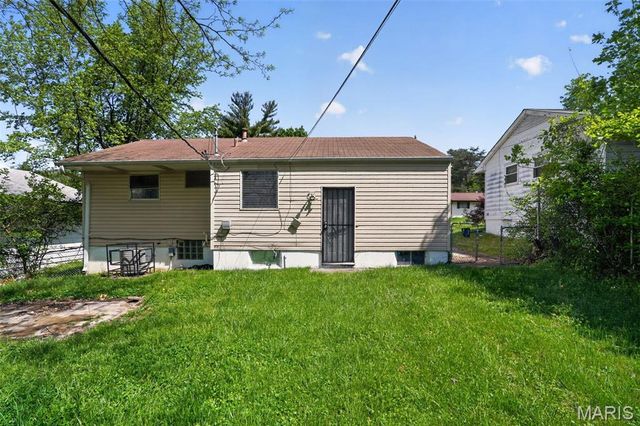 158 Monteith Circle, St Louis, MO 63137