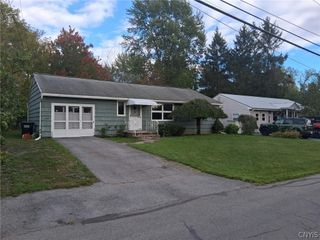 131 Florida Road South, Salina, NY 13211