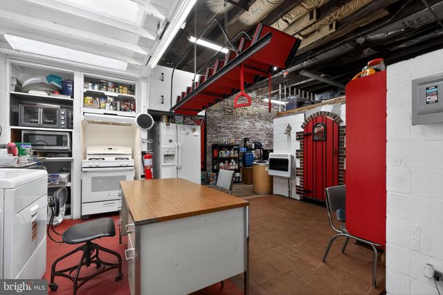 3341-43 D ST, Philadelphia, PA 19134