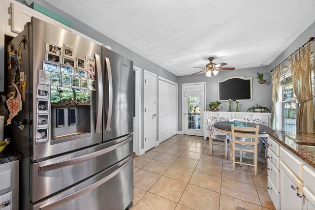 1352 Battery Glover Court, Charleston, SC 29412