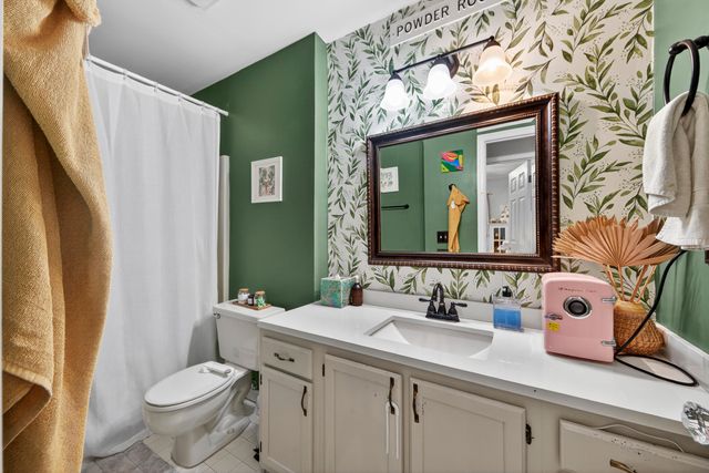 1352 Battery Glover Court, Charleston, SC 29412