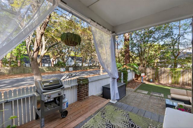 1352 Battery Glover Court, Charleston, SC 29412