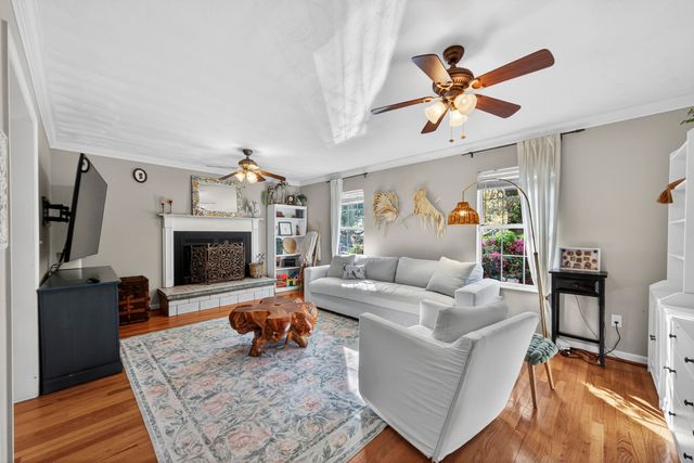 1352 Battery Glover Court, Charleston, SC 29412