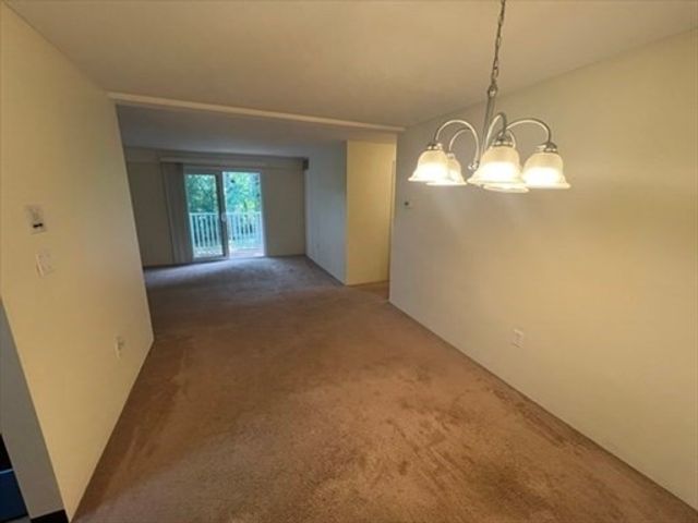 52 Silver Hill Ln 20, Natick, MA 01760