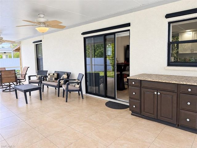 1728 54th TER SW, Naples, FL 34116