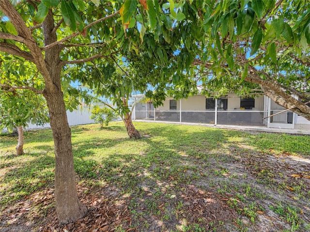 1728 54th TER SW, Naples, FL 34116