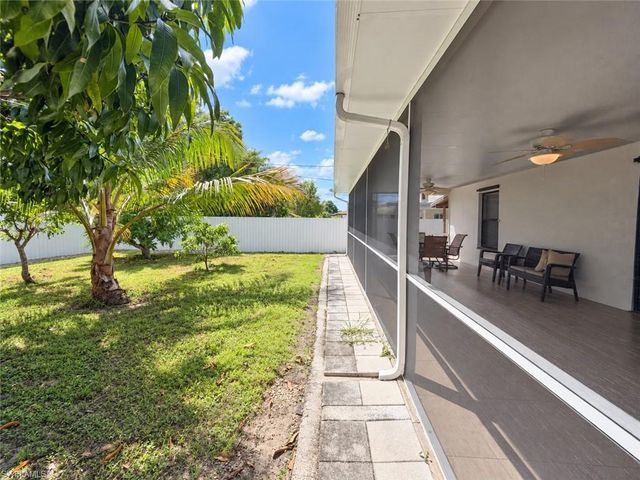 1728 54th TER SW, Naples, FL 34116