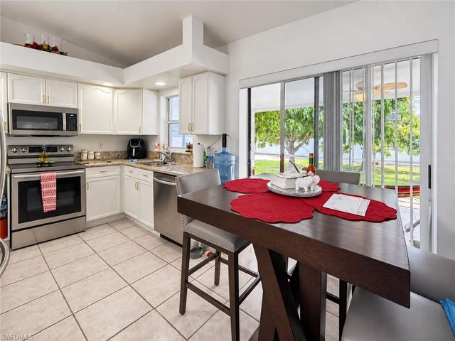 1728 54th TER SW, Naples, FL 34116