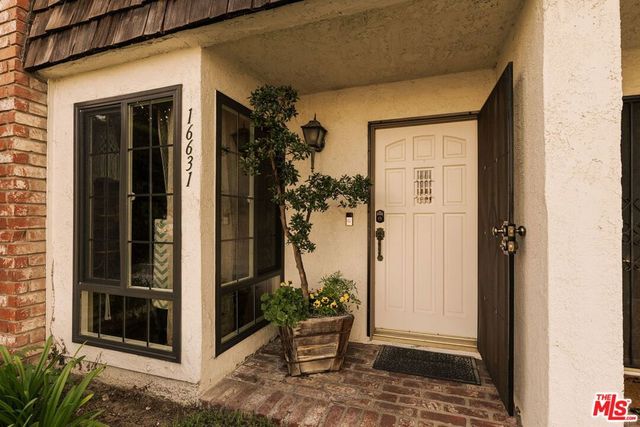 16631 Algonquin Street, Huntington Beach, CA 92649