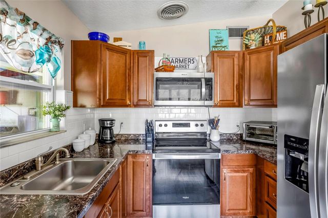 115 W WOODLAND DRIVE, Sanford, FL 32773