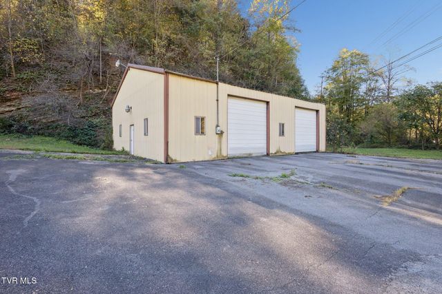 21466 Us Highway 58, Castlewood, VA 24224