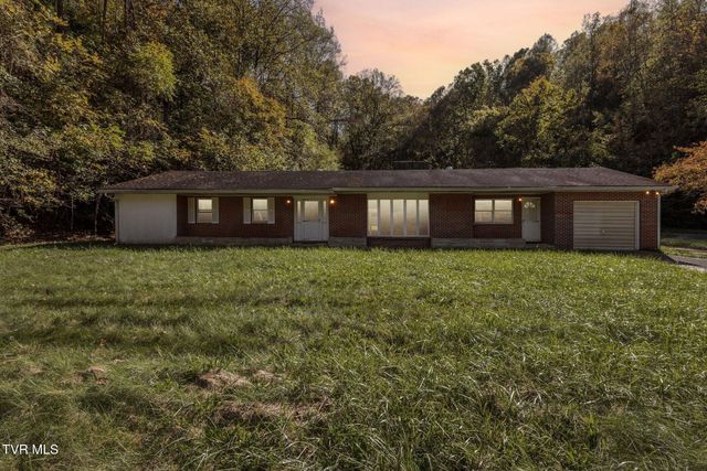 21466 Us Highway 58, Castlewood, VA 24224