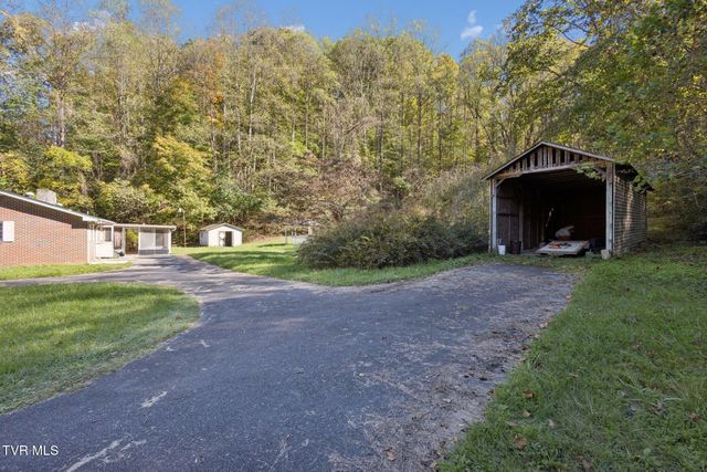 21466 Us Highway 58, Castlewood, VA 24224