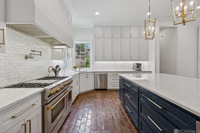 18211 S Mission Hills Ave, Baton Rouge, LA 70810