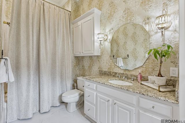 18211 S Mission Hills Ave, Baton Rouge, LA 70810