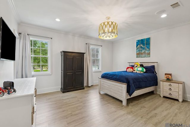 18211 S Mission Hills Ave, Baton Rouge, LA 70810