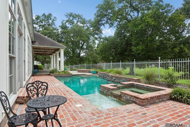 18211 S Mission Hills Ave, Baton Rouge, LA 70810