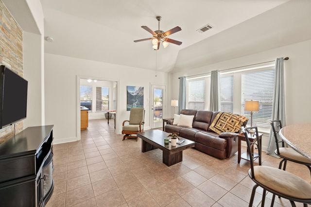 2529 Trailhead Drive, Fort Worth, TX 76177