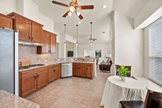 2529 Trailhead Drive, Fort Worth, TX 76177