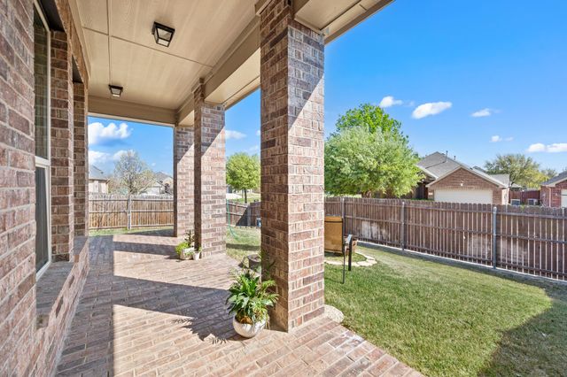 2529 Trailhead Drive, Fort Worth, TX 76177