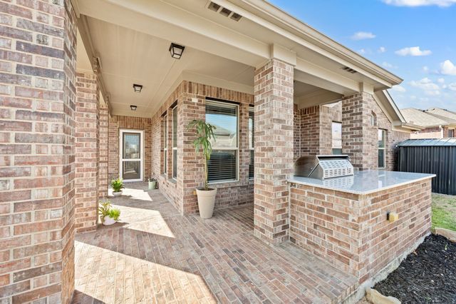 2529 Trailhead Drive, Fort Worth, TX 76177
