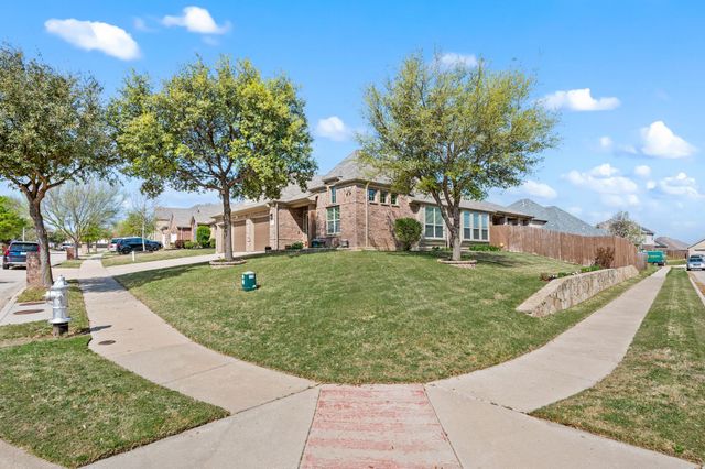 2529 Trailhead Drive, Fort Worth, TX 76177