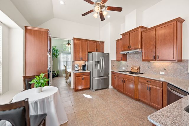 2529 Trailhead Drive, Fort Worth, TX 76177