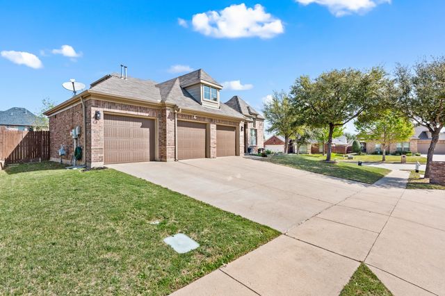 2529 Trailhead Drive, Fort Worth, TX 76177